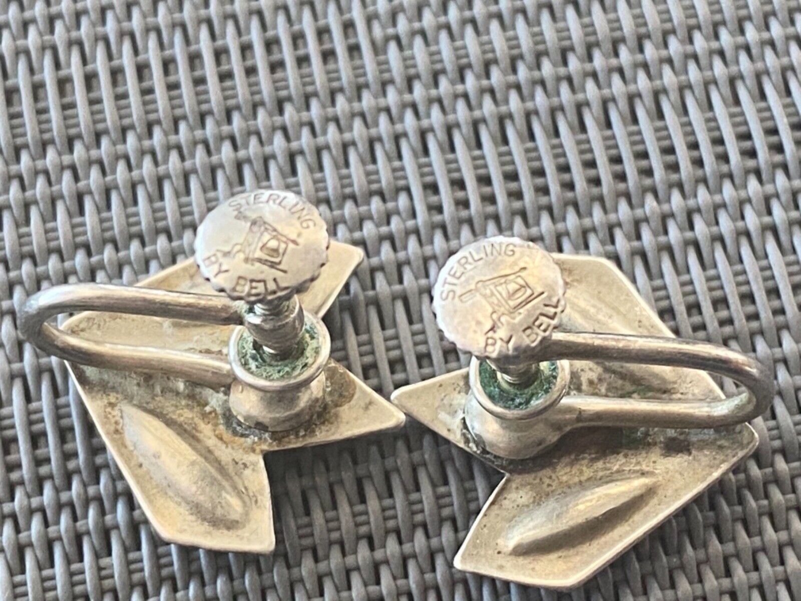 Vintage sterling silver screw deals back earrings