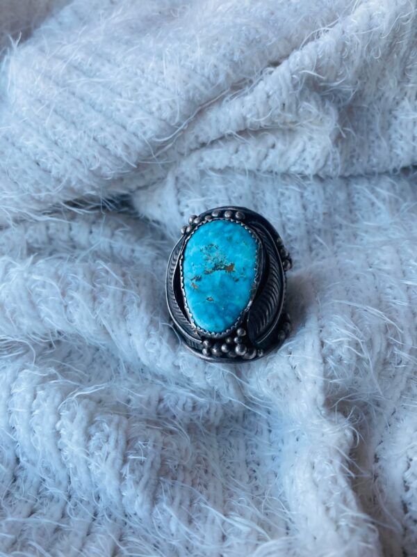 Vintage Elaborate Navajo Unsigned Sterling Silver Turquoise & Feathers Size 15 Ring/ - Image 2