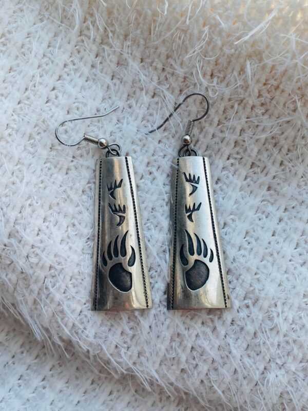 Navajo Boyd Chee Signed Sterling Silver Overlay Bear Paw Hook Earrings/