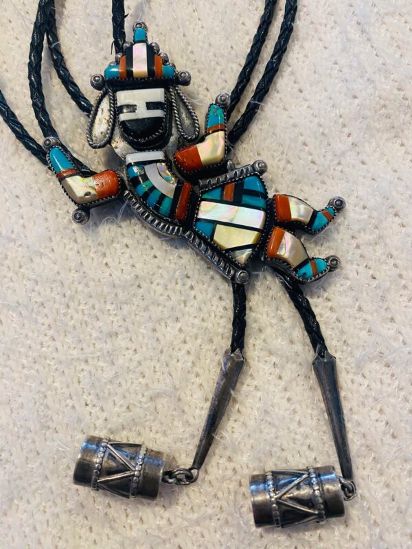 Vintage C-31 Zuni Teddy Weahkee Sterling Silver Inlaid Rainbowman Bolo Tie w Eddie Beyuka Drum Tips/ - Image 3