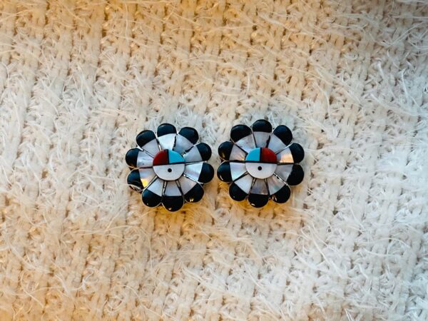 Zuni Romero Vacit Signed Sterling Silver Sunface Flower Post Earrings/