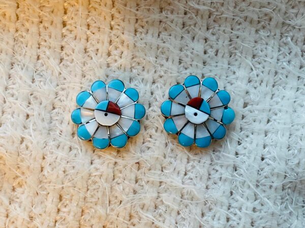 Zuni Romero Vacit Signed Sterling Silver Sunface Flower Post Earrings/